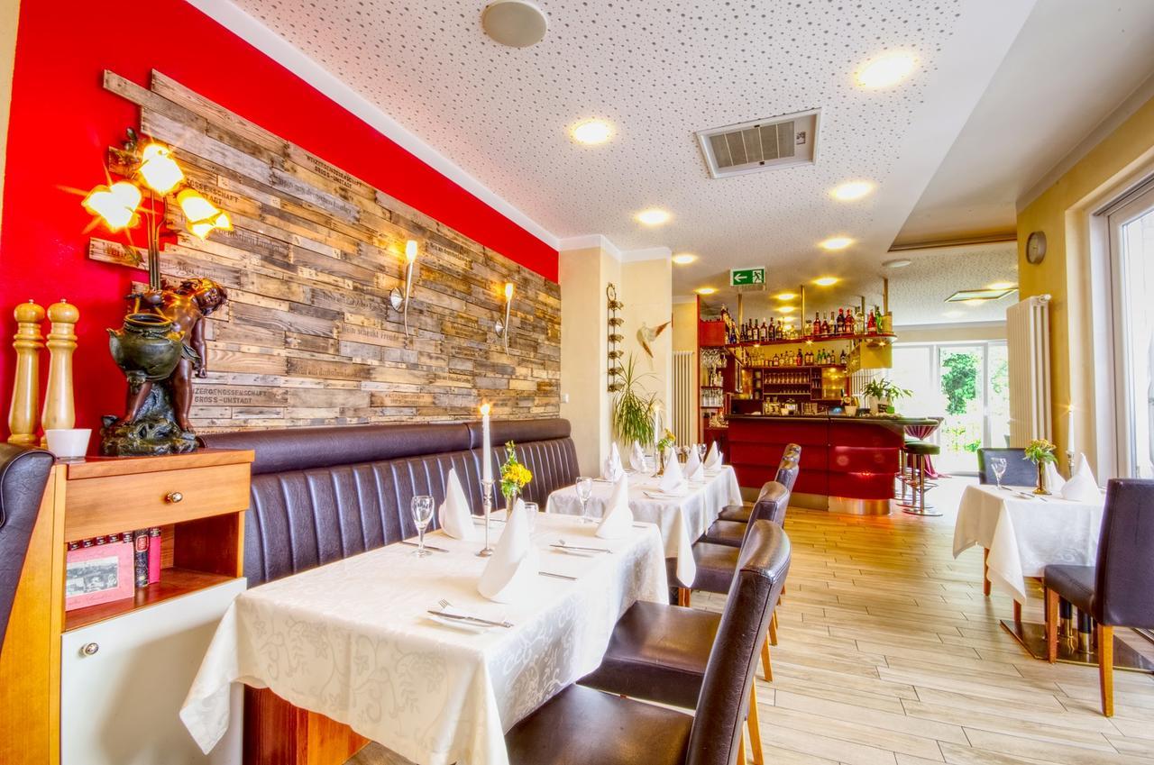 Hotel Jakob Gross-Umstadt Ngoại thất bức ảnh