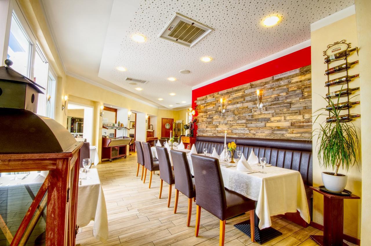 Hotel Jakob Gross-Umstadt Ngoại thất bức ảnh