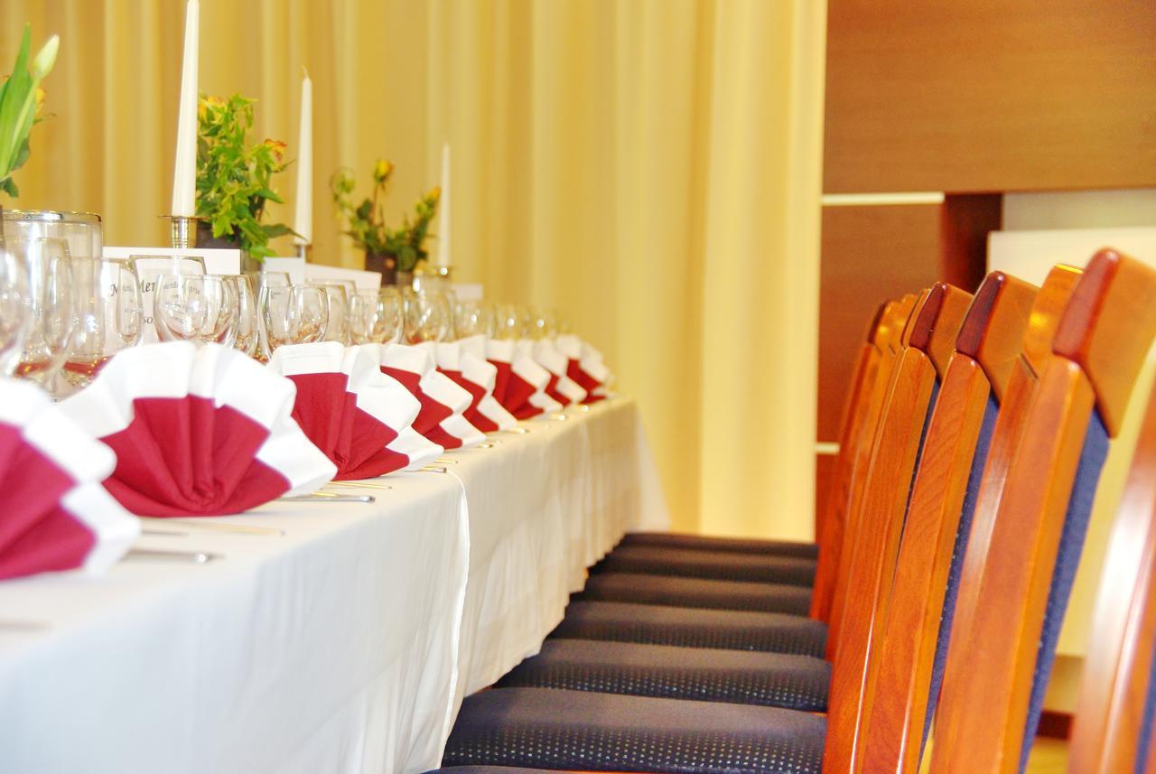 Hotel Jakob Gross-Umstadt Ngoại thất bức ảnh